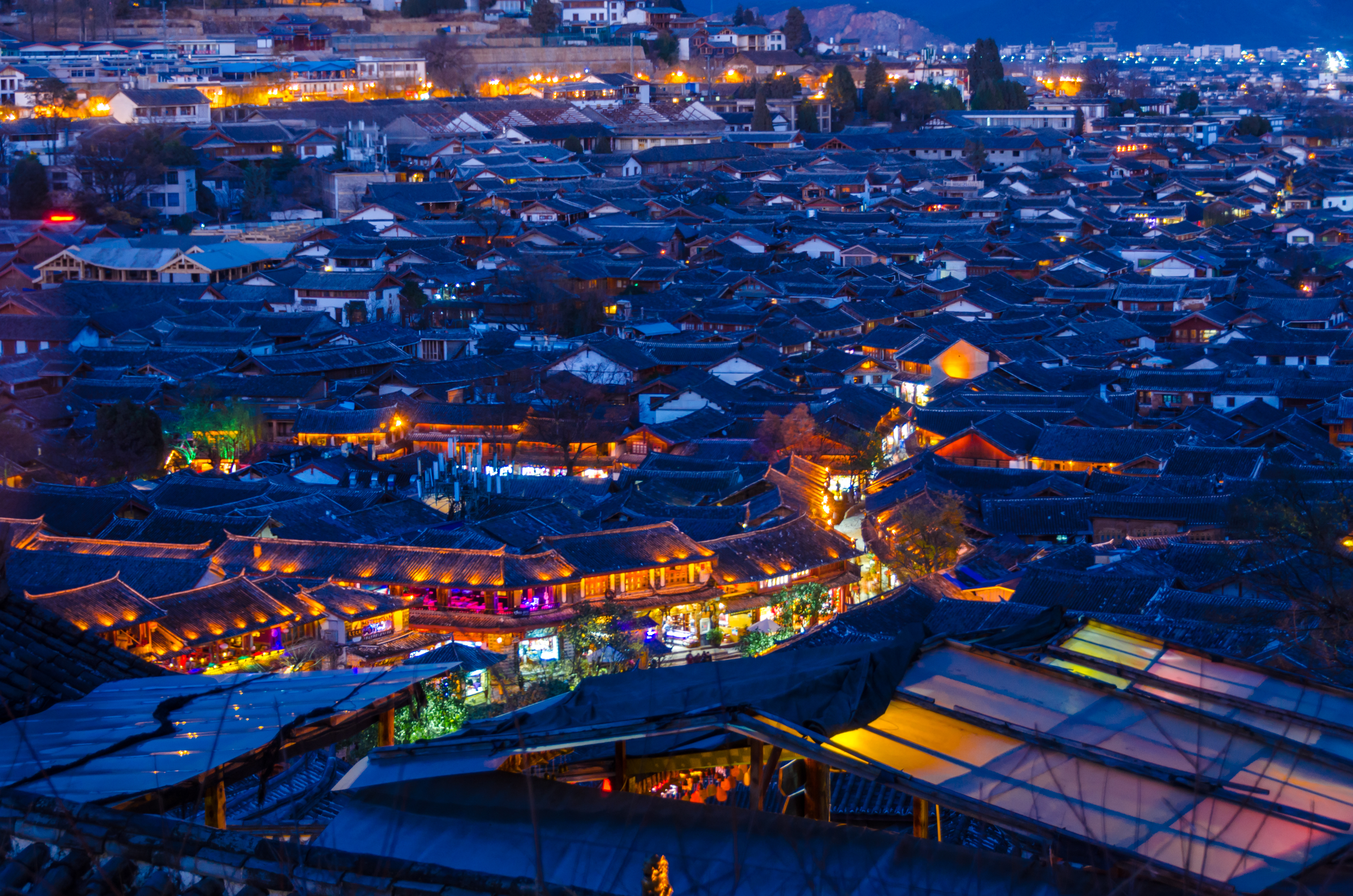 摄图网_500786454_丽江古城夜景（企业商用）.jpg